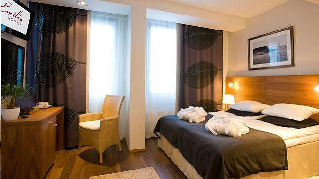 Hotel Emilia Hämeenlinna Exterior foto